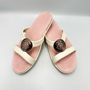 Crocs Sanrah Pink White Women’s Size 8 Classic Comfort Circle Medallion Slide